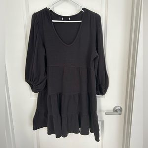 Black Tiered Quarter Sleeve Dress